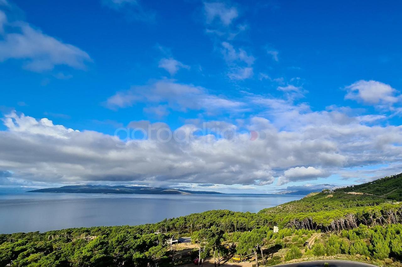 Exclusive Penthouse Big Blue With Private Jacuzzi Apartment Makarska Exterior foto