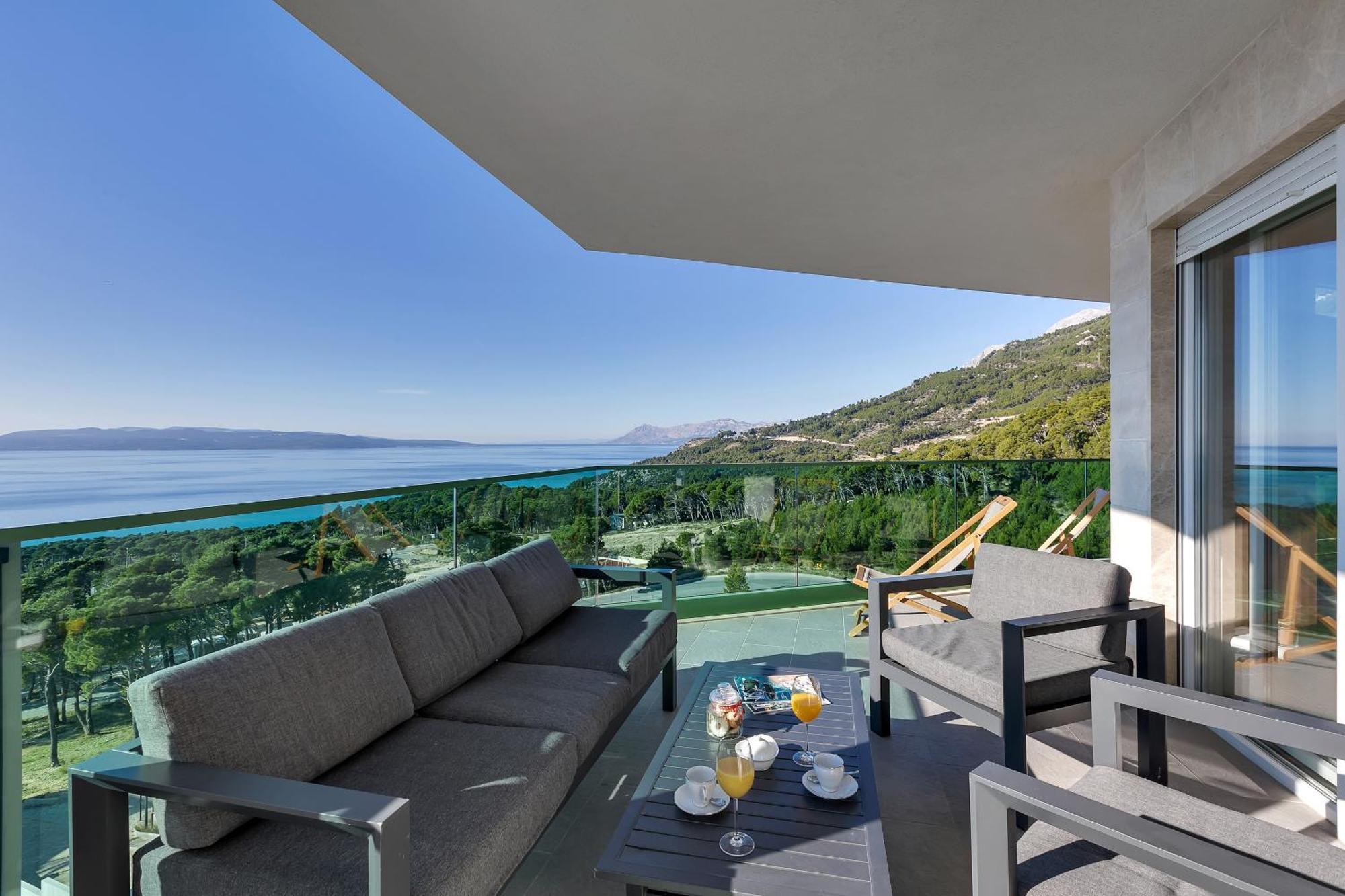Exclusive Penthouse Big Blue With Private Jacuzzi Apartment Makarska Exterior foto