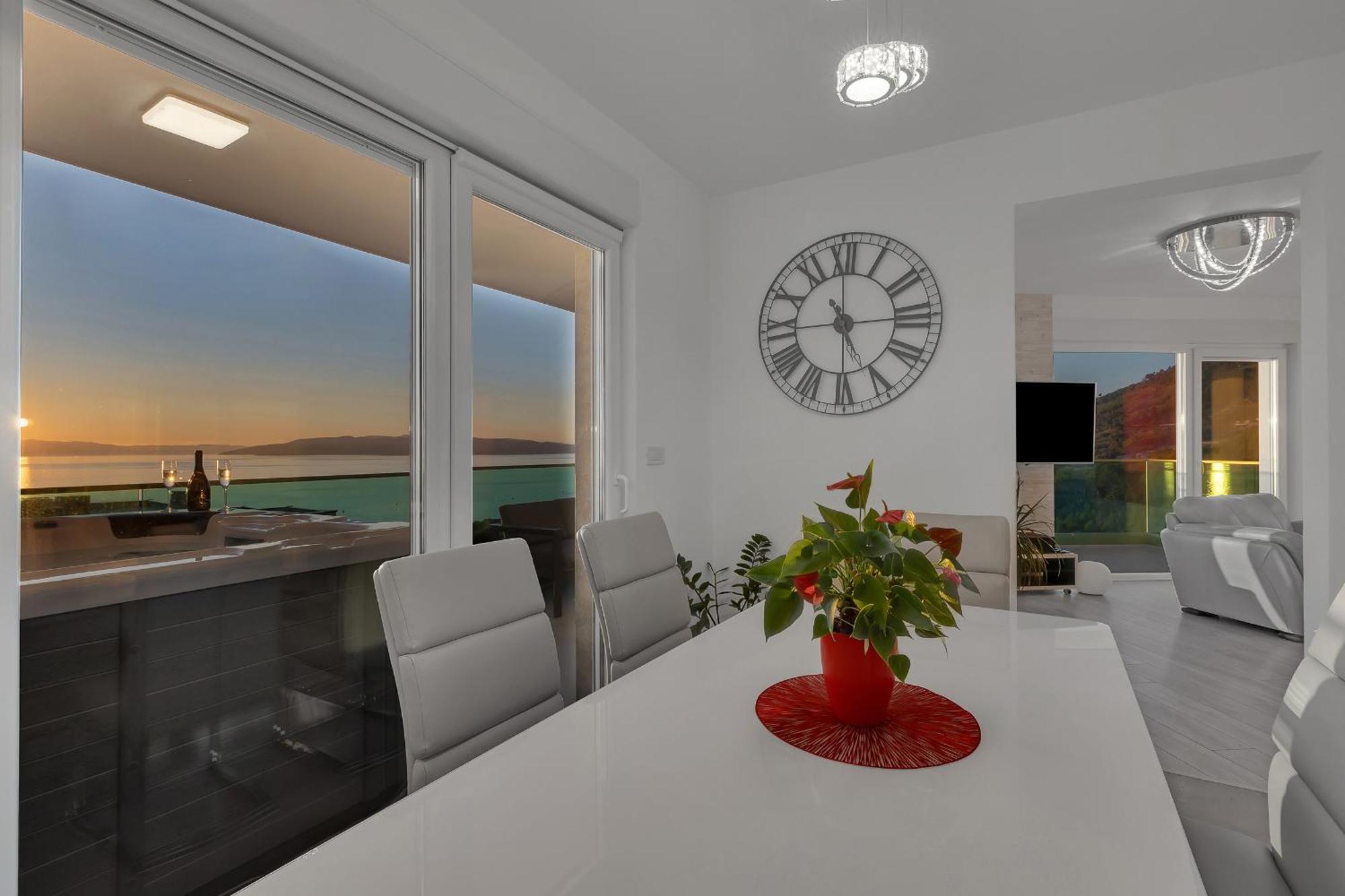 Exclusive Penthouse Big Blue With Private Jacuzzi Apartment Makarska Exterior foto