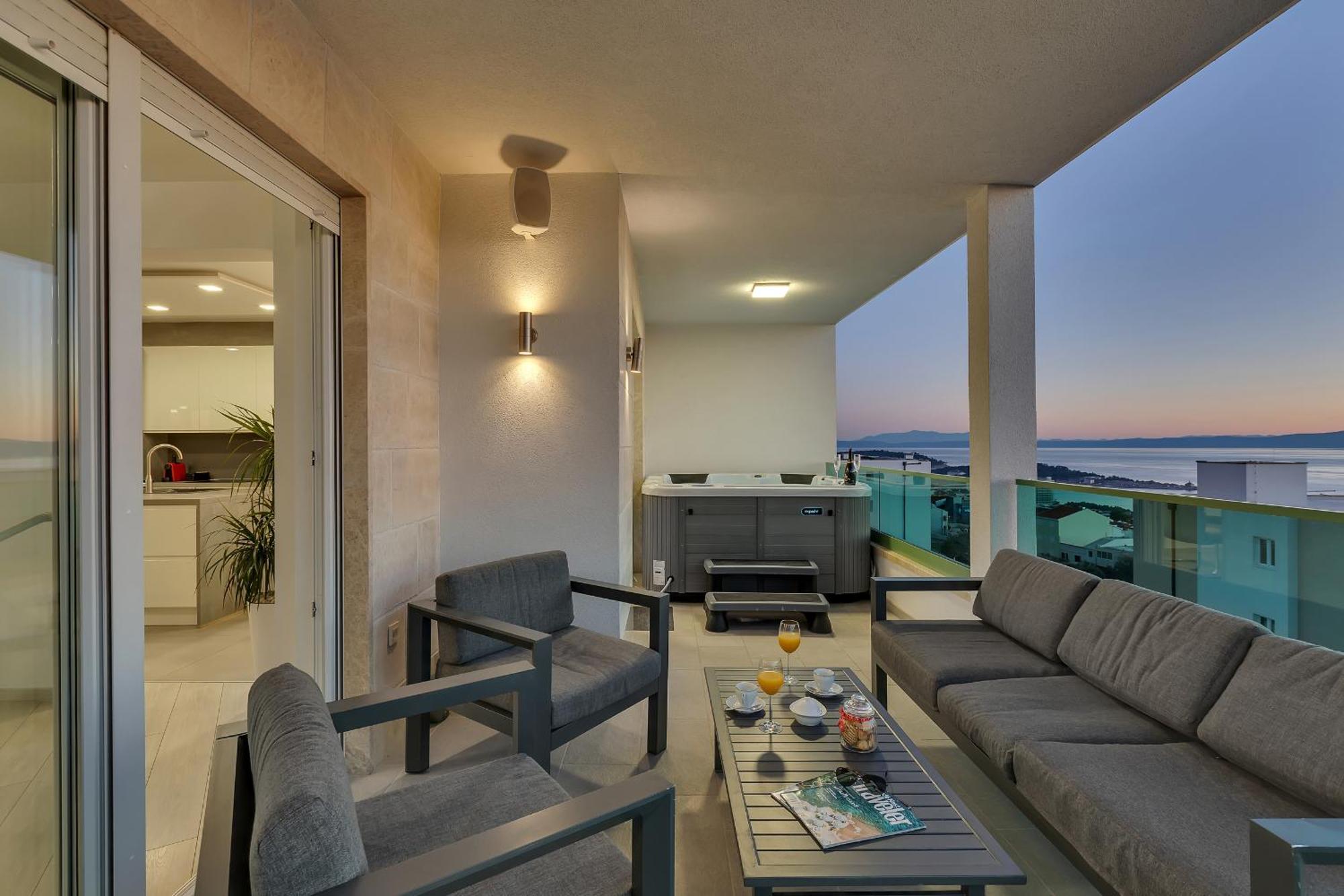 Exclusive Penthouse Big Blue With Private Jacuzzi Apartment Makarska Exterior foto