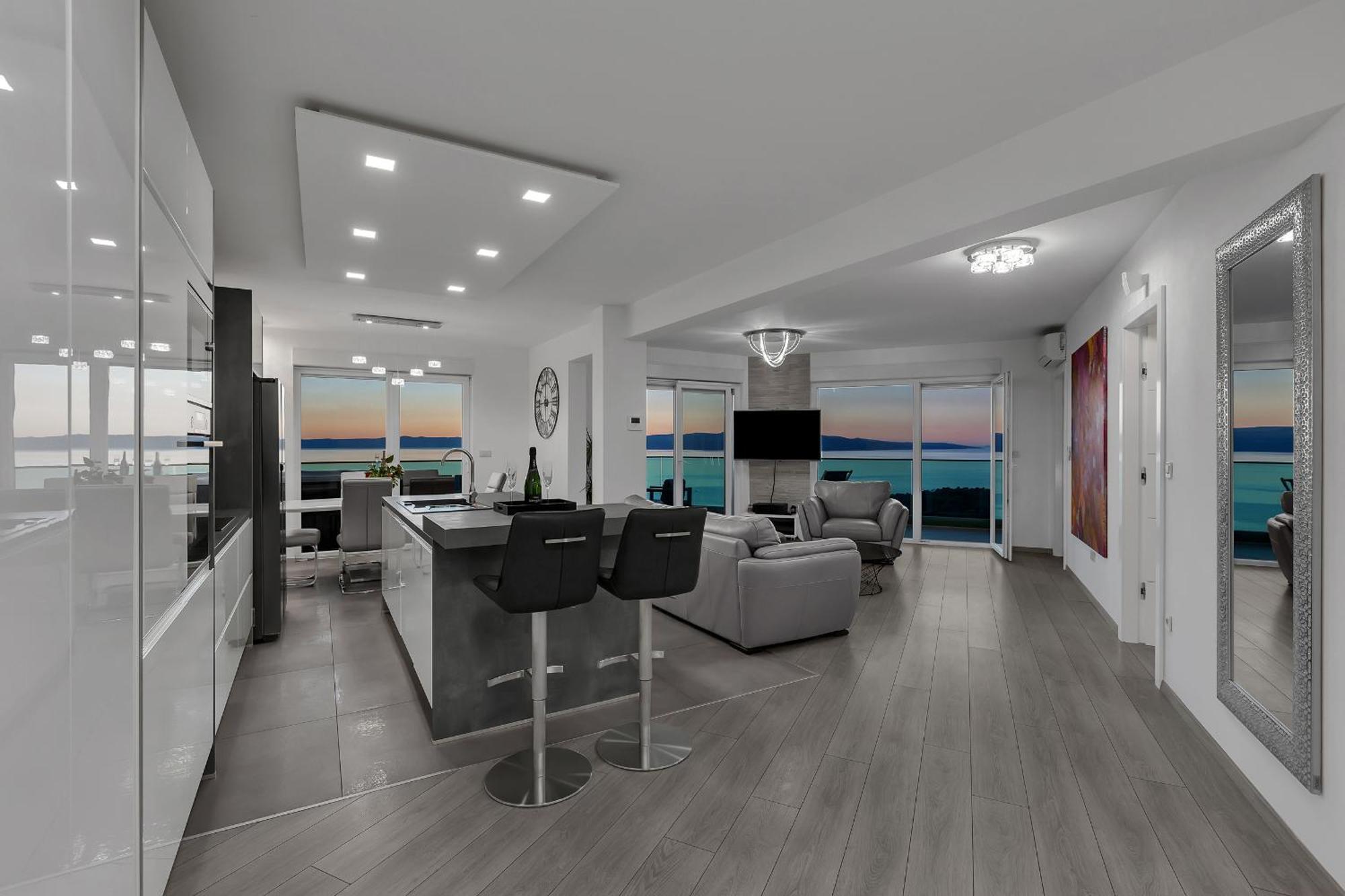 Exclusive Penthouse Big Blue With Private Jacuzzi Apartment Makarska Exterior foto